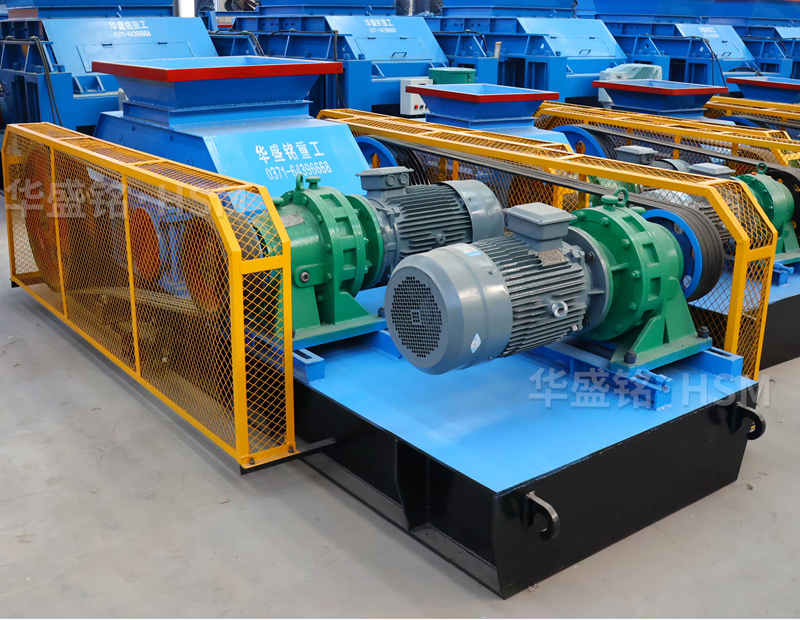 破碎石膏料用雙齒輥破碎機怎么樣？華盛銘破碎機廠家實力如何？